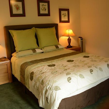 Les Noyers Aulnay Bed & Breakfast Aulnay  Eksteriør bilde